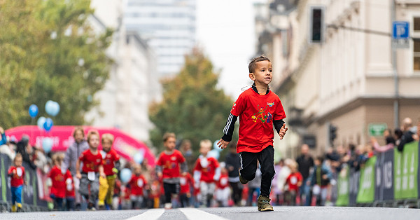 Kids run